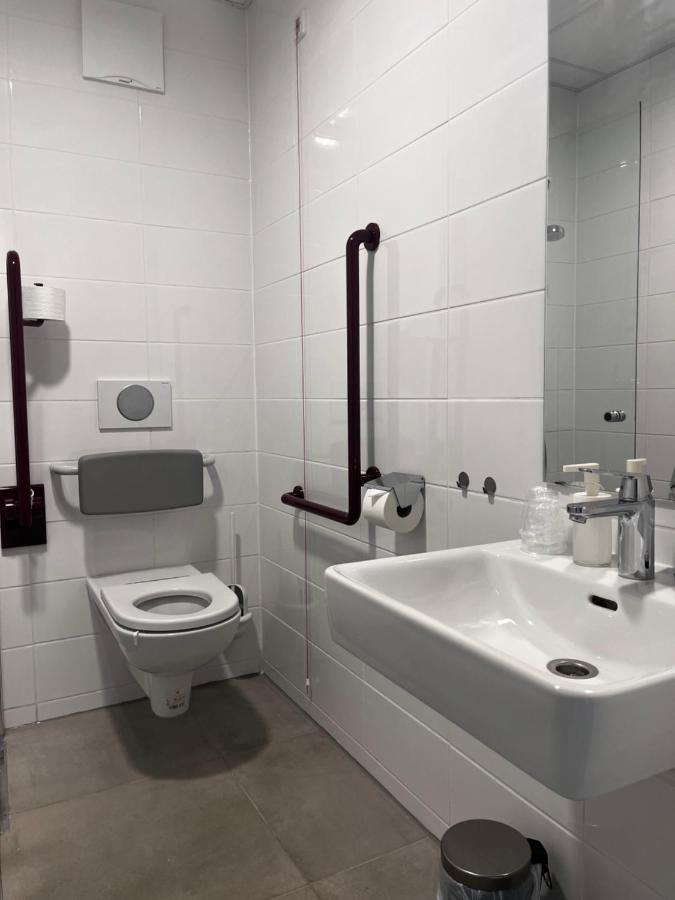 Ais Center Hotell Wolfsberg Eksteriør bilde