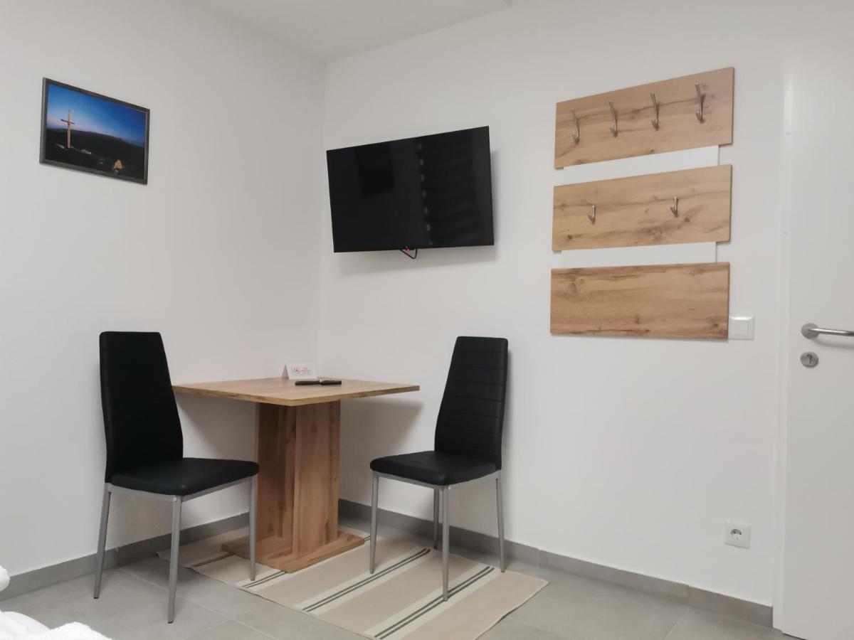 Ais Center Hotell Wolfsberg Eksteriør bilde
