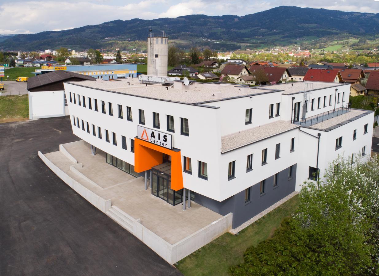 Ais Center Hotell Wolfsberg Eksteriør bilde